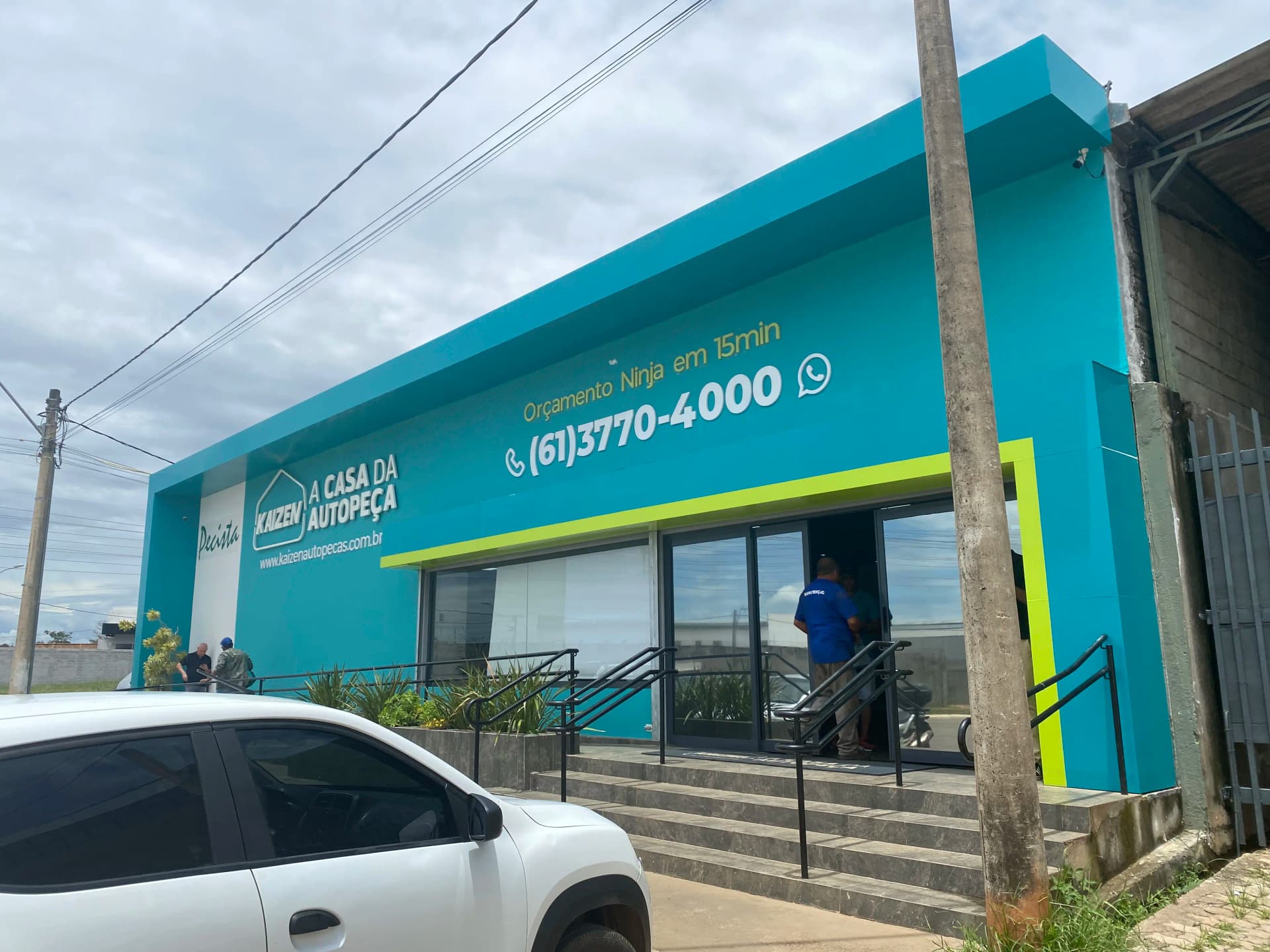 Fachada da loja Kaizen Autopeças — Gama, Brasília