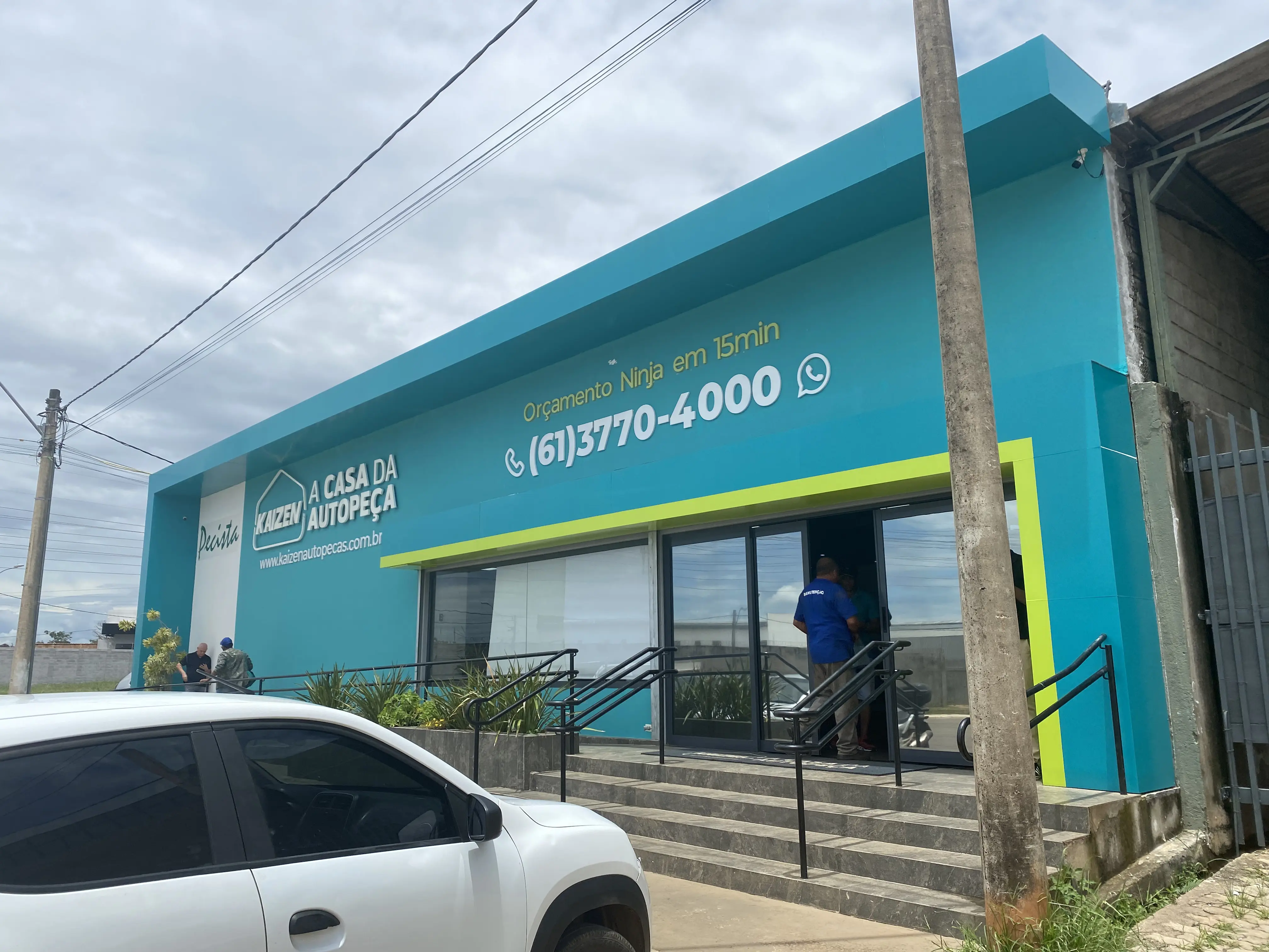 Fachada da loja Kaizen Autopeças — Gama, Brasília